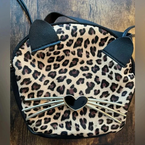 Cat face crossbody handbag/purse. - Picture 2 of 13